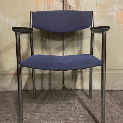 Armstoel, Stoel, Design Gijs van der Sluis, model 60. — foto 2