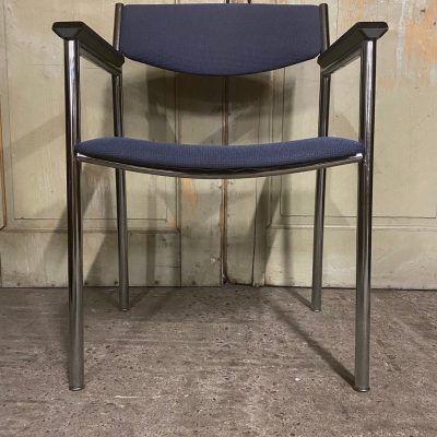 Armstoel, Stoel, Design Gijs van der Sluis, model 60. — foto 4