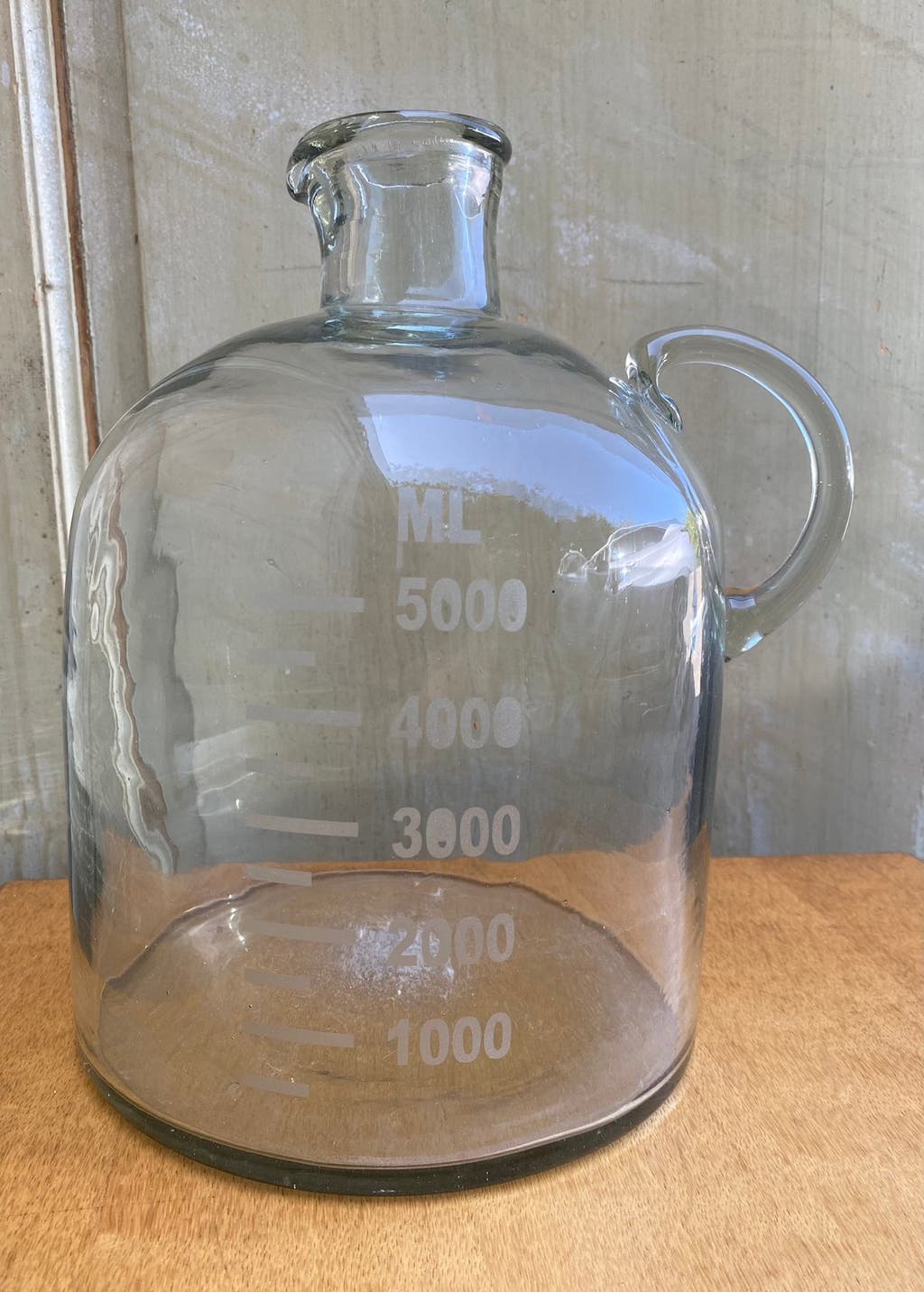 Laborflasche aus Glas mit Skala bis 5000 ml