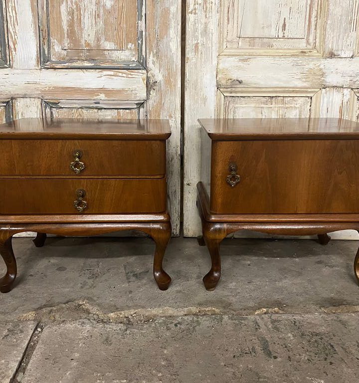 Set Vintage-Schränkchen, Nachttische