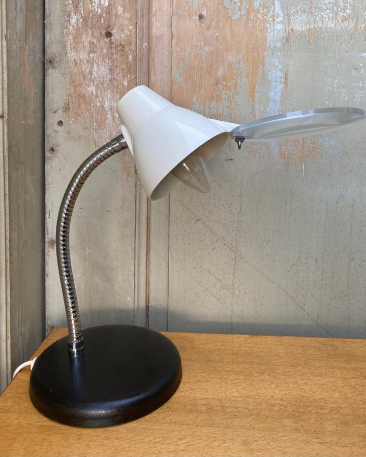 Vintage-Lupenleuchte „Big Eye", Flexibler Arm, Chrom, Schwarz