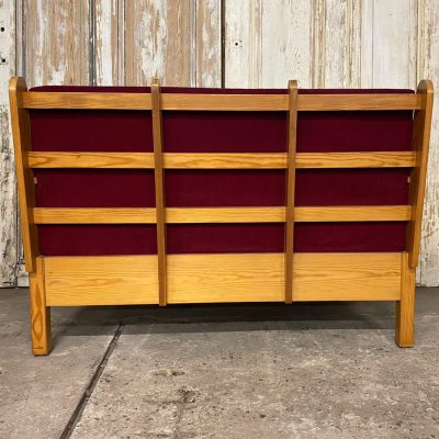 Vintage Mid-Century Bank, Scandinavische chalet-stijl. — foto 4